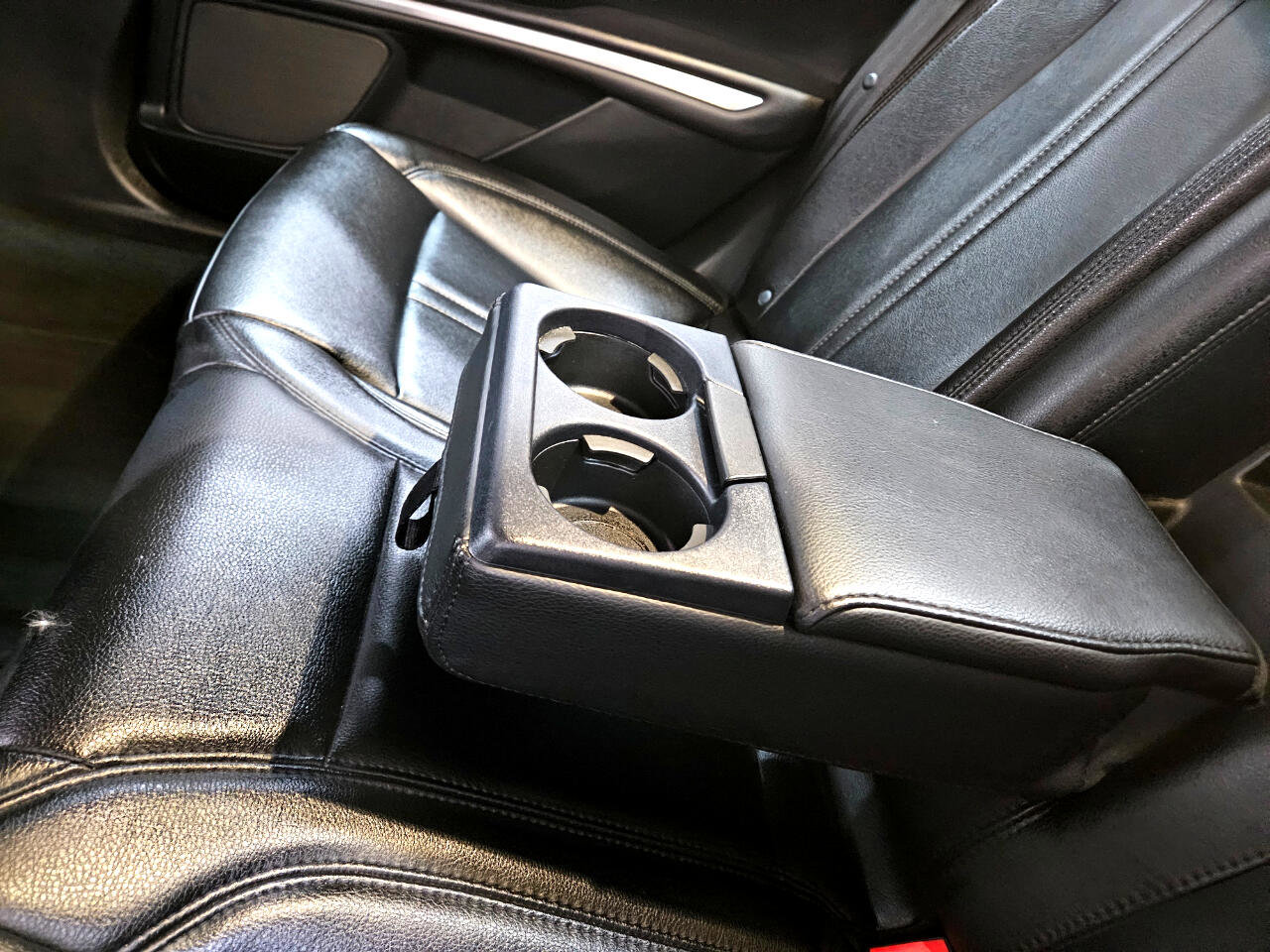 Used 2016 Lincoln MKZ image 29