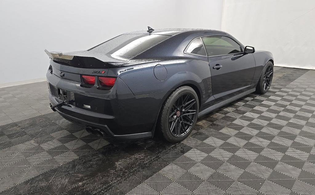 Used 2013 Chevrolet Camaro ZL1 RWD image 3