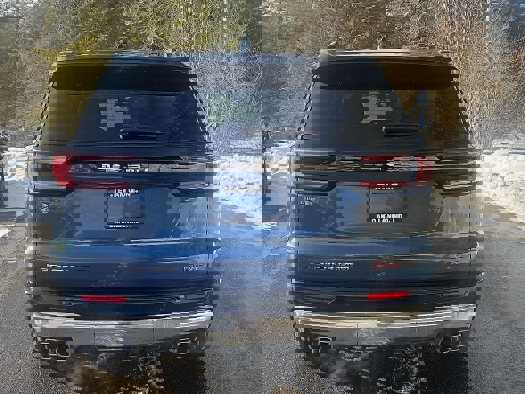 Used 2024 GMC Acadia Denali w/ Super Cruise Package image 4