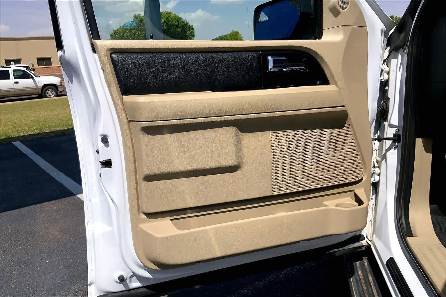 Used 2017 Ford Expedition EL XL w/ Equipment Group 101A image 21