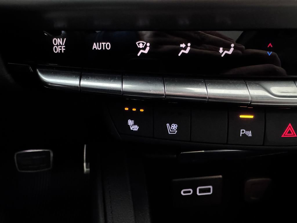 Used 2024 Cadillac XT4 Sport image 24