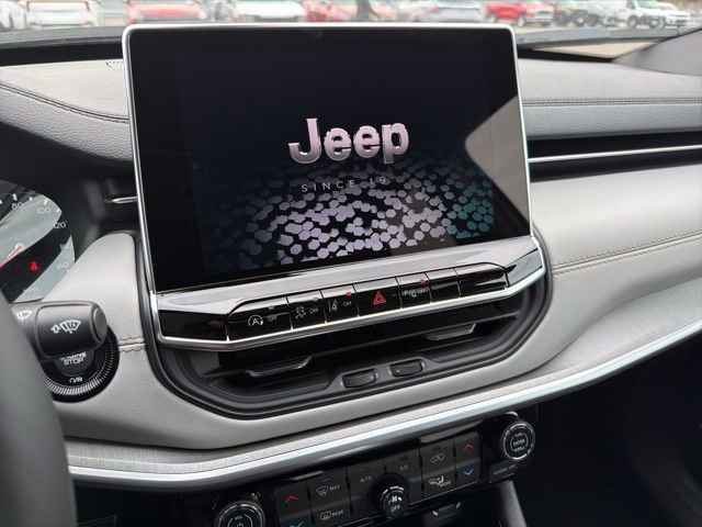 New 2026 Jeep Compass Limited image 12