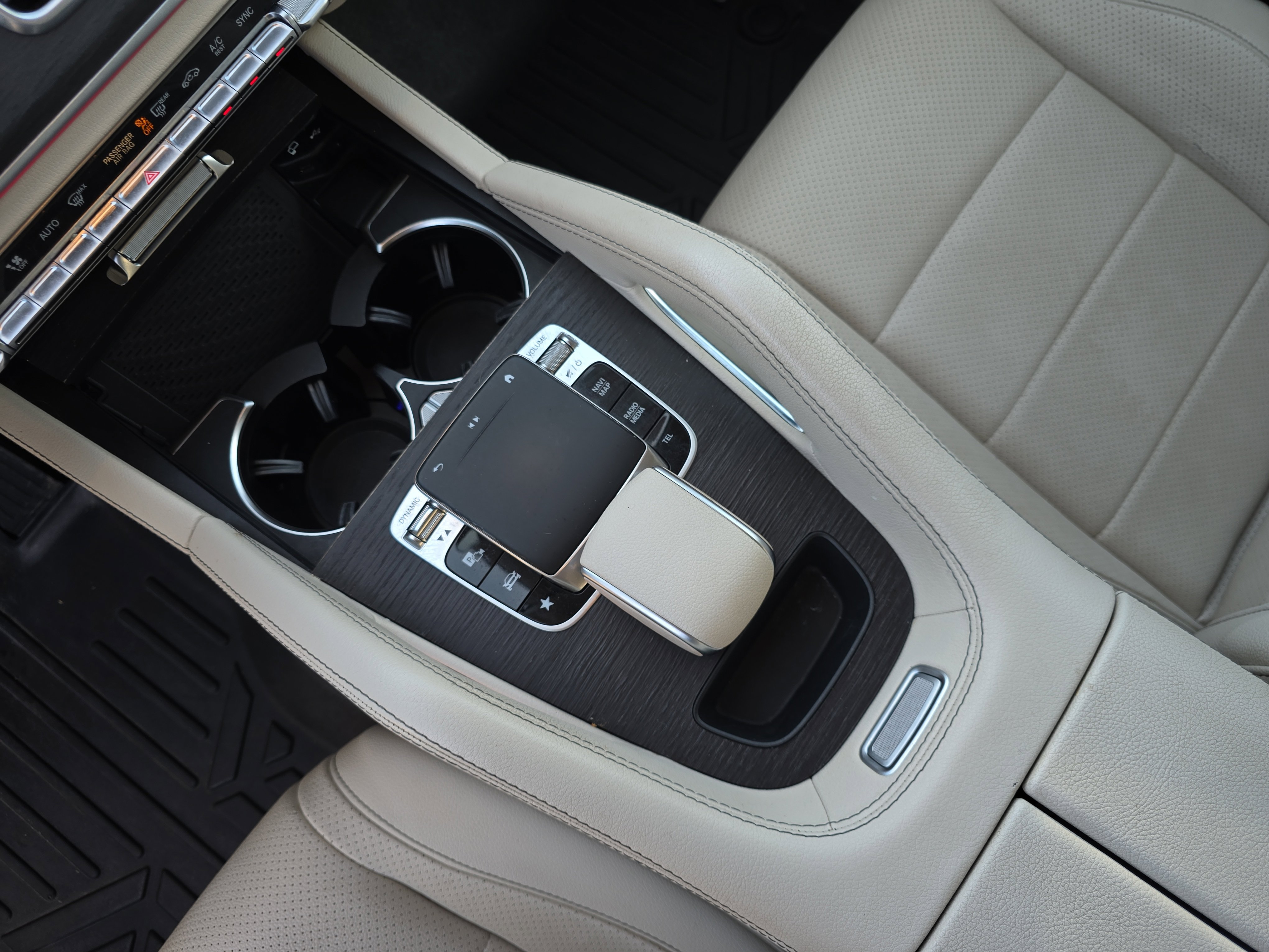 Used 2020 Mercedes-Benz GLE 350 4MATIC image 26