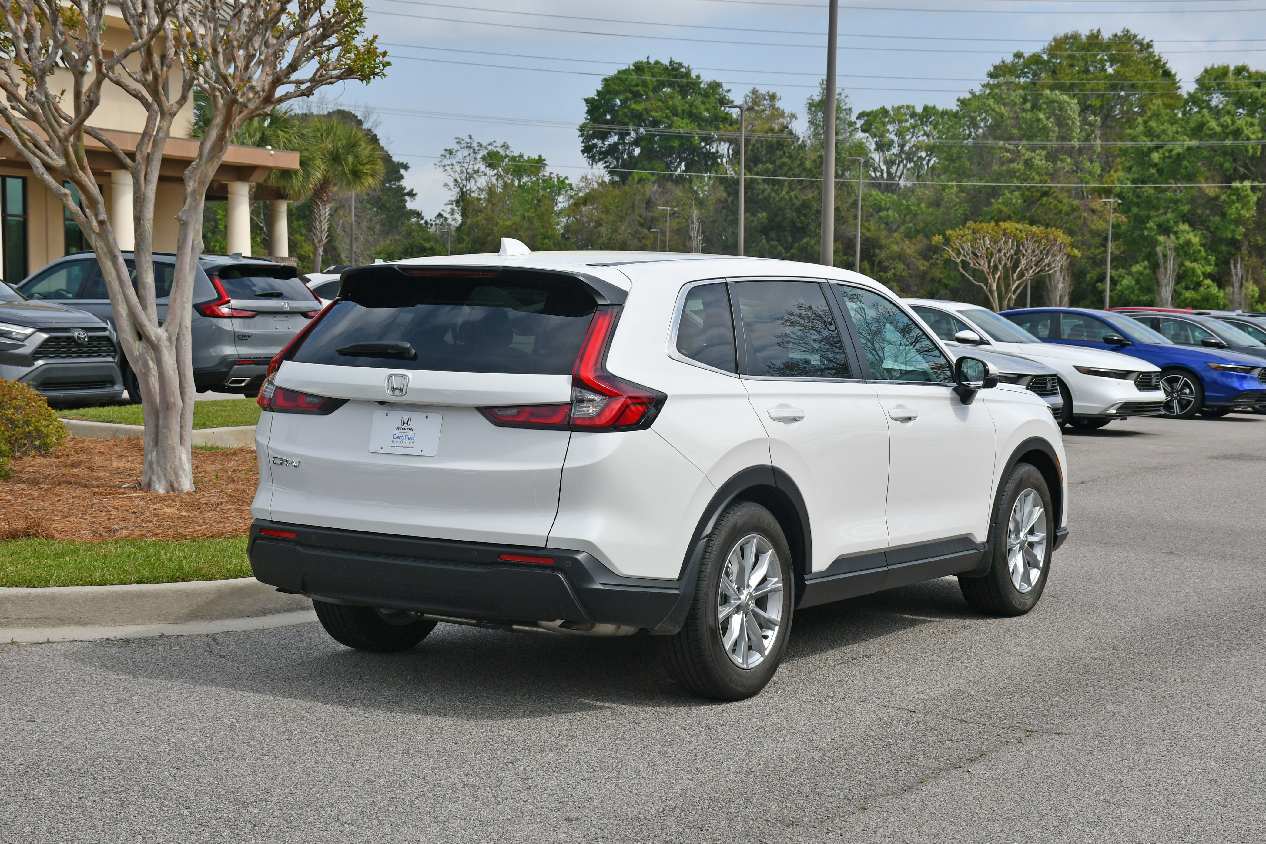 Certified 2024 Honda CR-V EX-L image 4