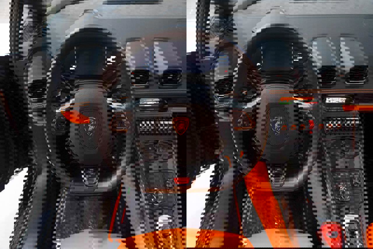 Used 2018 Lamborghini Huracan LP 580-2 image 11