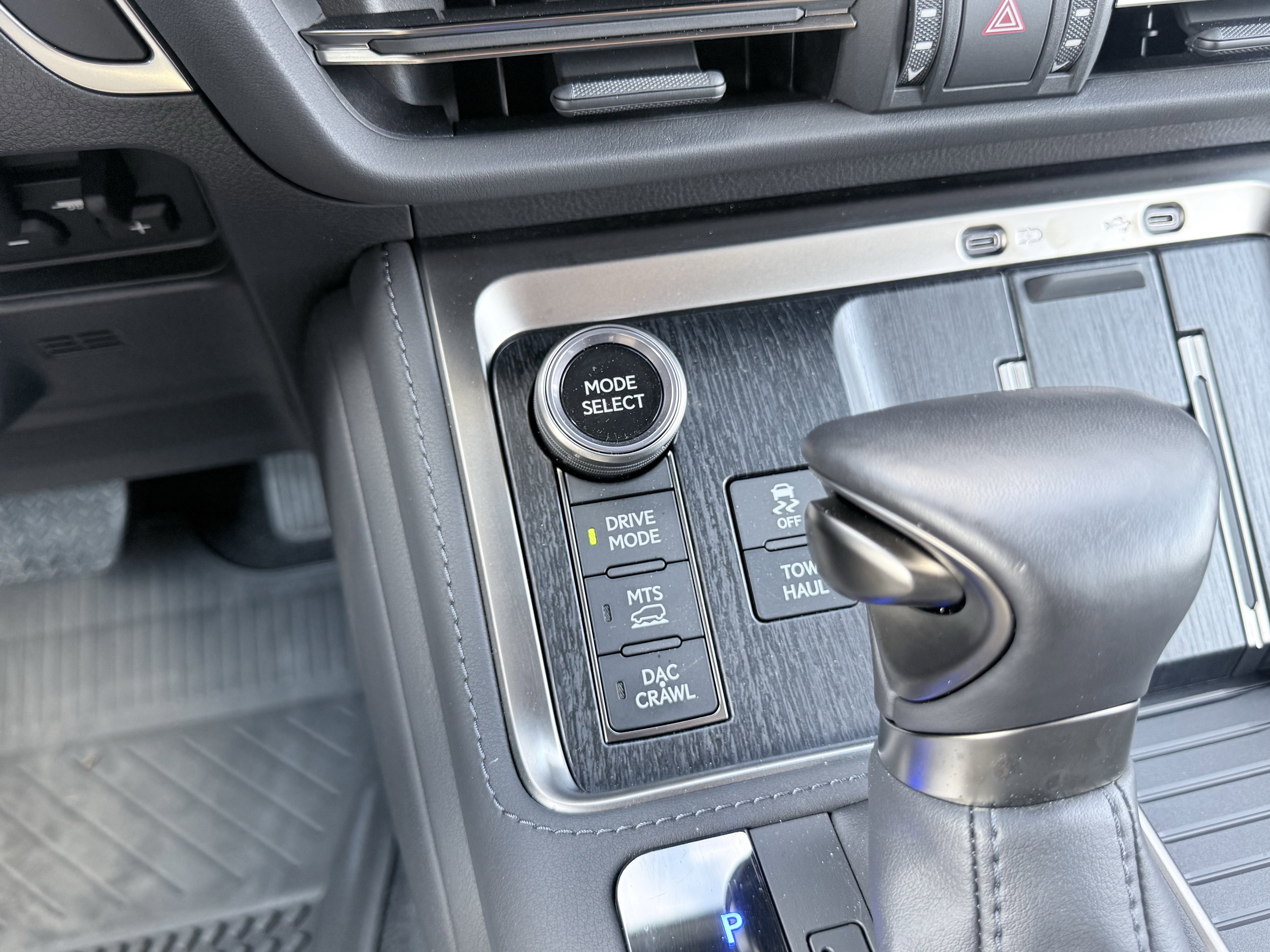 Used 2024 Lexus GX 550 image 42