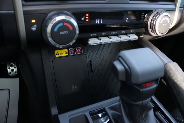 Used 2025 Toyota Tacoma Limited image 26