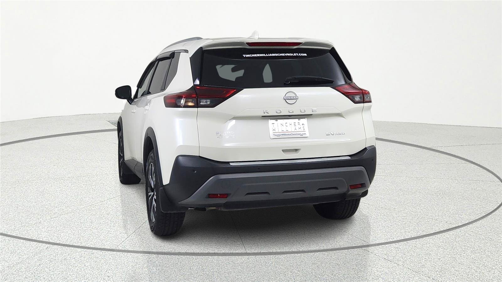 Used 2022 Nissan Rogue SV w/ SV Premium Package image 3