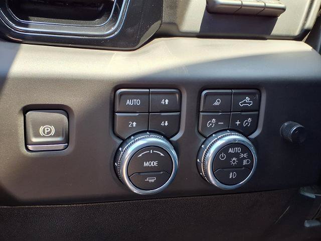 Used 2026 GMC Sierra 2500 AT4 w/ AT4 Premium Plus Package AWD/4WD image 15