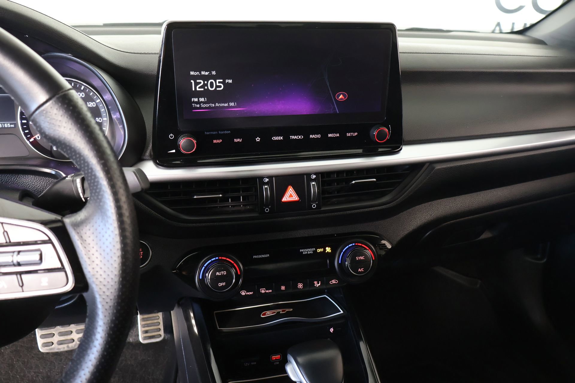 Used 2024 Kia Forte GT-Line w/ GT-Line Premium Package image 5