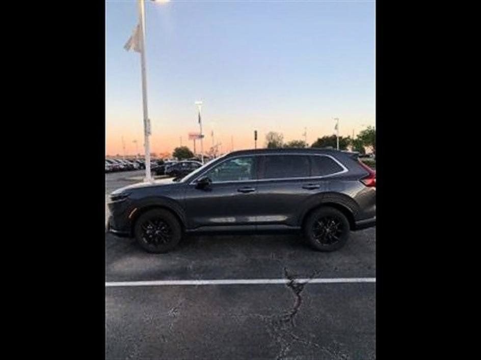 Used 2023 Honda CR-V Sport image 5