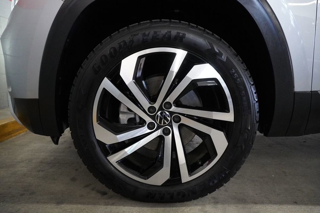 Used 2023 Volkswagen Atlas Cross Sport SEL image 15