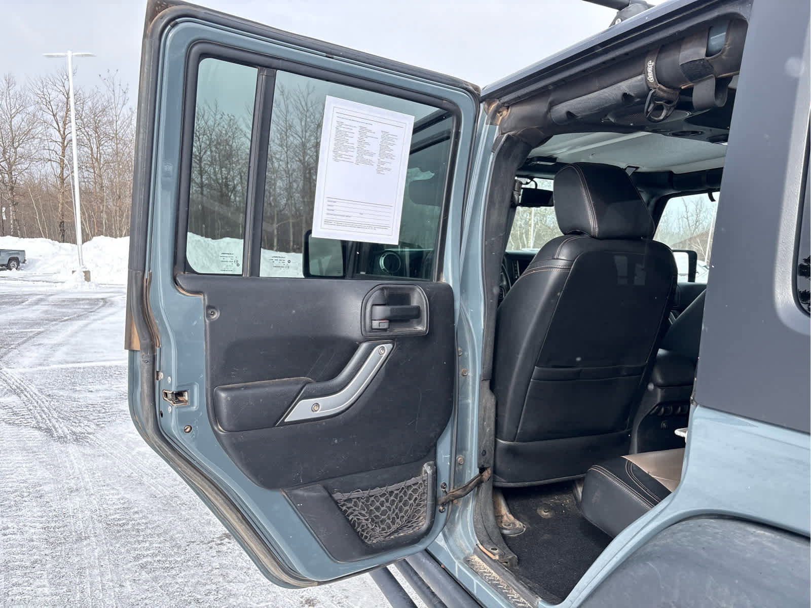 Used 2014 Jeep Wrangler Unlimited Rubicon w/ Connectivity Group image 39