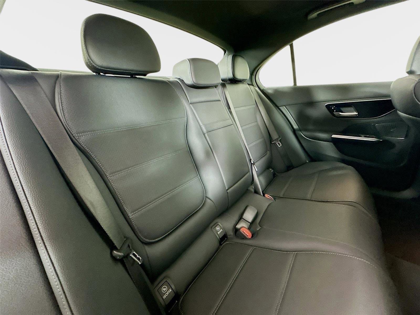 Certified 2026 Mercedes-Benz C 300 4MATIC Sedan image 36