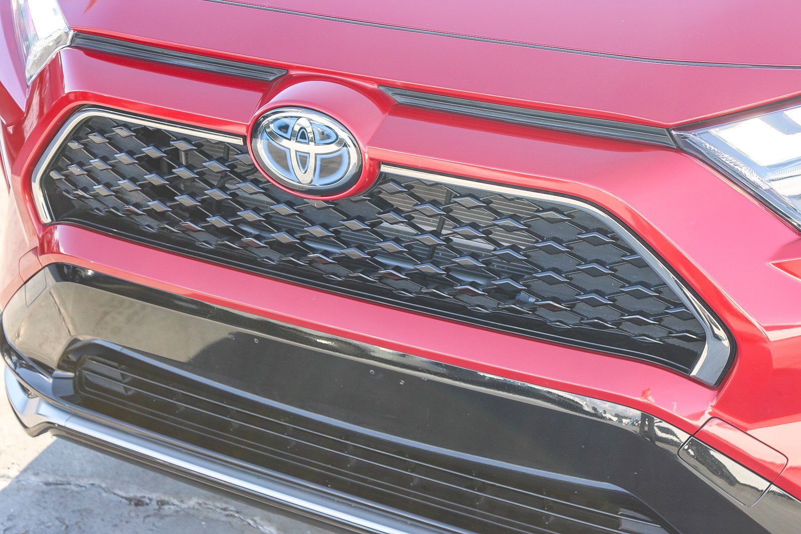 Used 2023 Toyota RAV4 XSE w/ Weather Package image 6