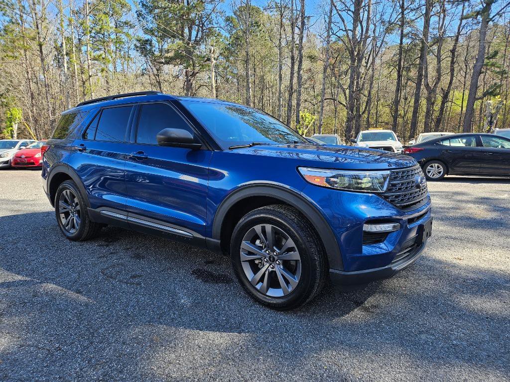 Used 2021 Ford Explorer XLT w/ Equipment Group 202A image 9