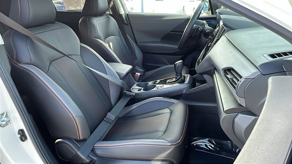 Certified 2025 Subaru Crosstrek 2.5i Limited w/ Crosstrek Mirror Package image 11
