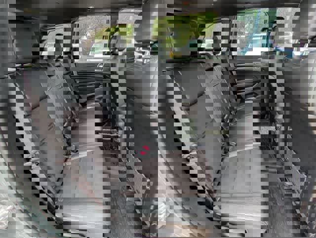 Used 2021 Jeep Grand Cherokee Laredo X image 18