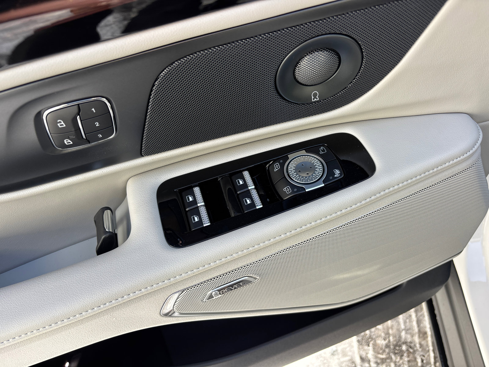 New 2026 Lincoln Nautilus Reserve image 13