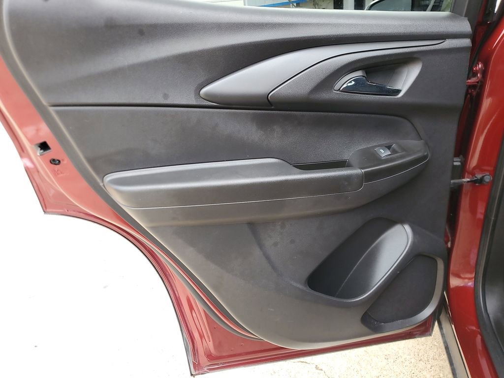 Used 2023 Chevrolet TrailBlazer RS image 12