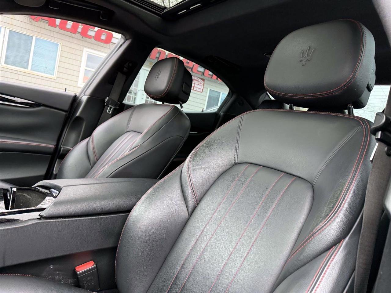 Used 2018 Maserati Ghibli S Q4 AWD/4WD image 8