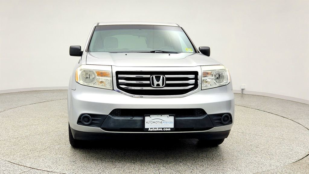Used 2015 Honda Pilot LX image 2