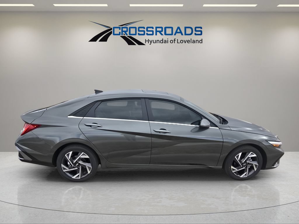 New 2026 Hyundai Elantra Limited FWD image 6