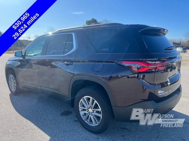 Used 2023 Chevrolet Traverse LT image 4