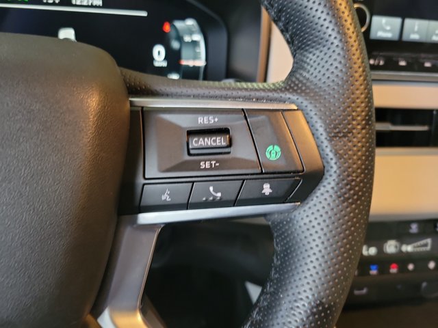 Used 2023 Mitsubishi Outlander SEL AWD/4WD image 24