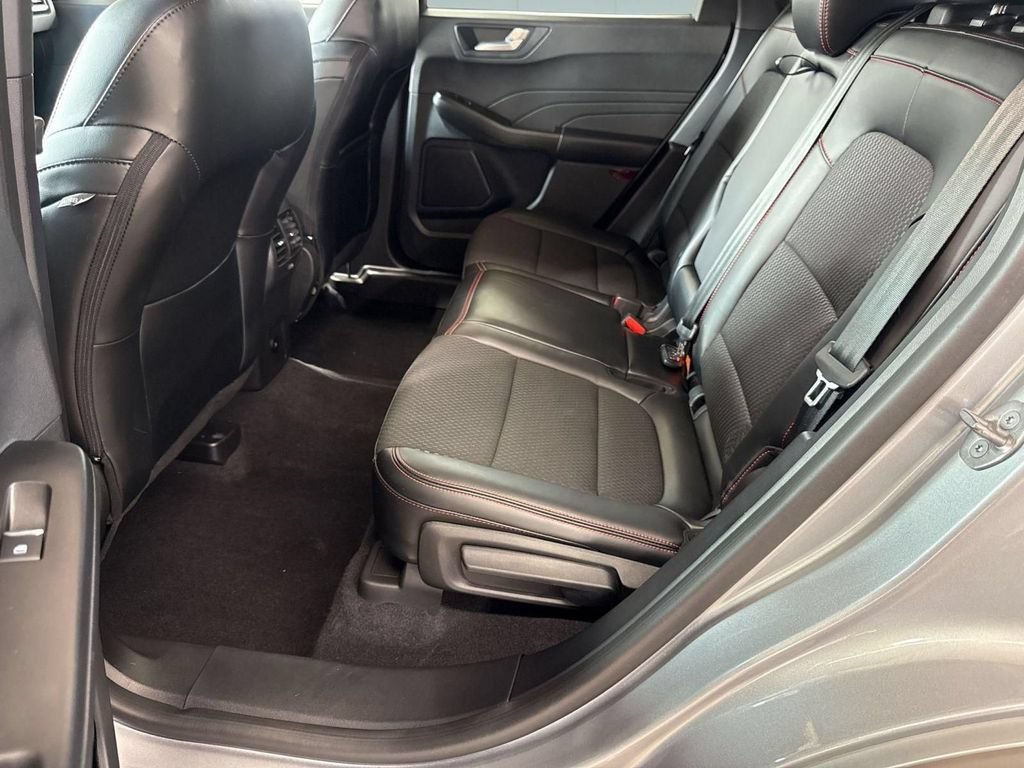 Used 2023 Ford Escape ST-Line w/ Tech Pack #1 AWD/4WD image 26