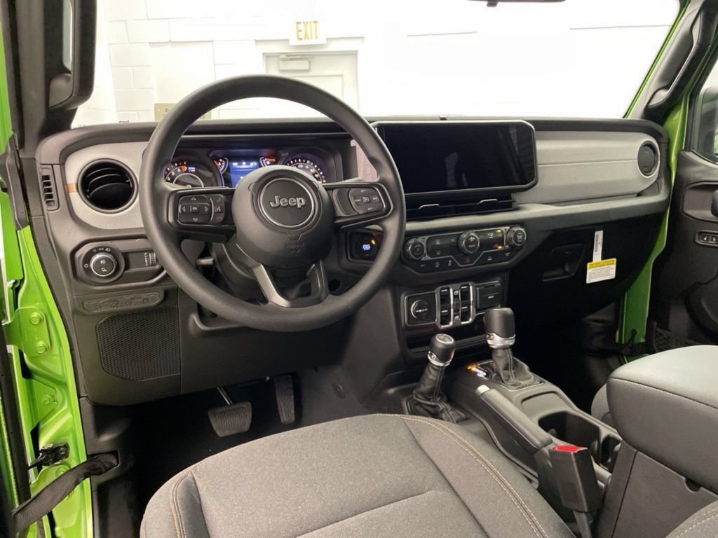 New 2026 Jeep Gladiator Sport AWD/4WD image 9