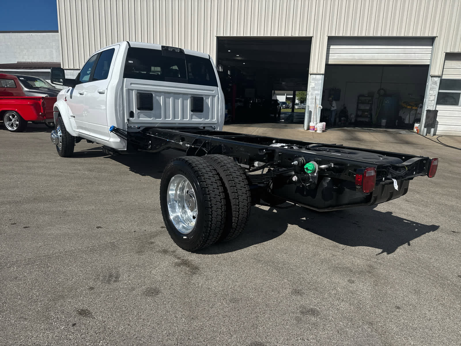 New 2026 RAM 4500 4x4 Crew Cab DRW w/ Laramie Trim Package image 3