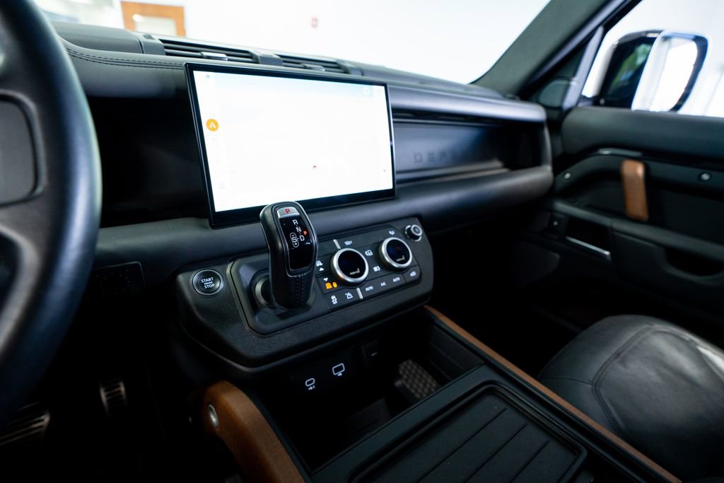 Used 2023 Land Rover Defender 110 X image 44