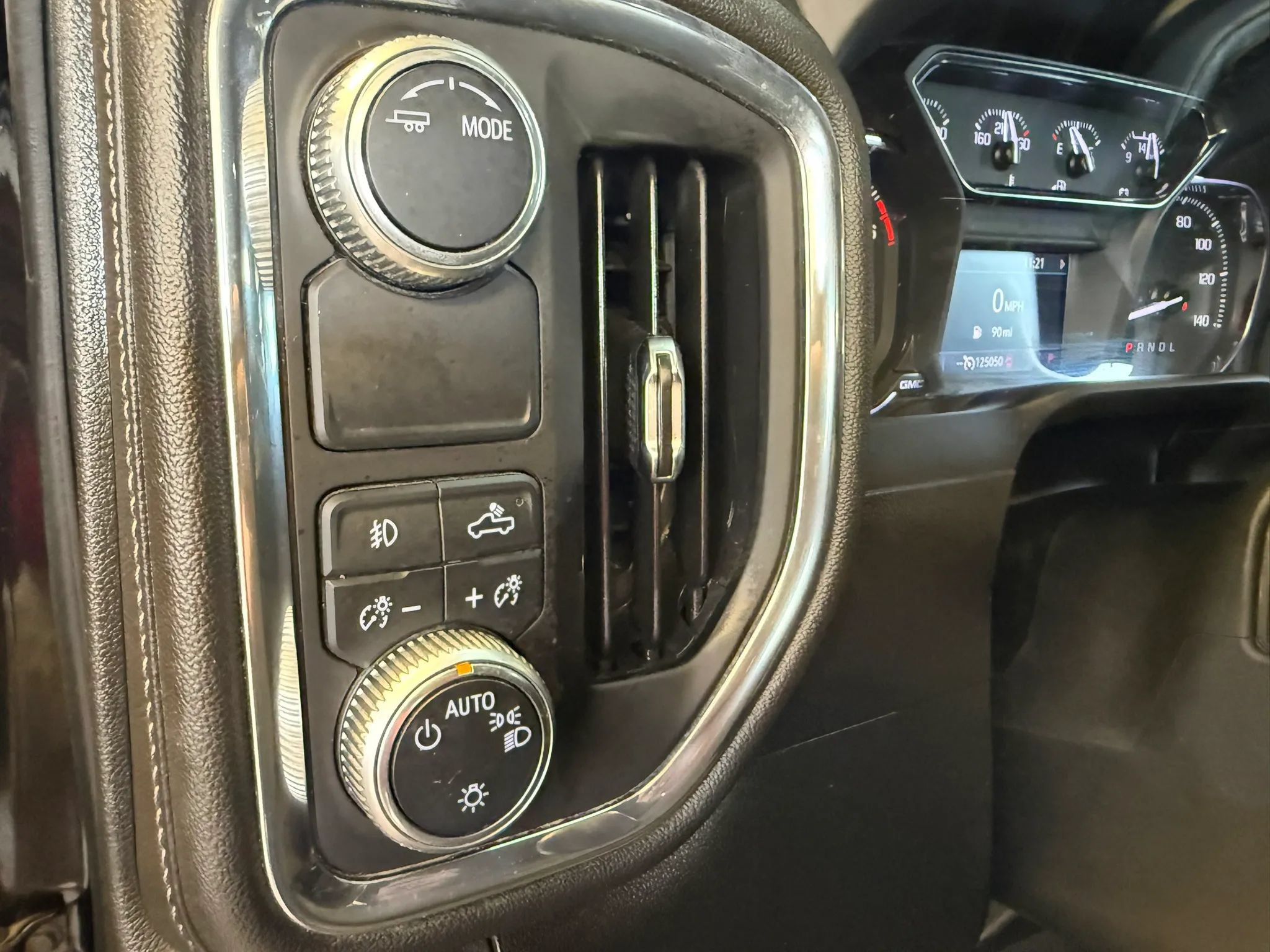 Used 2020 GMC Sierra 1500 Elevation w/ Elevation Value Package RWD image 12