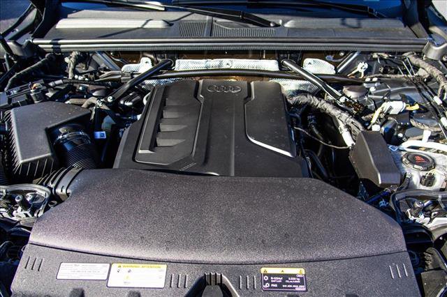 Certified 2025 Audi Q5 Premium Plus image 27