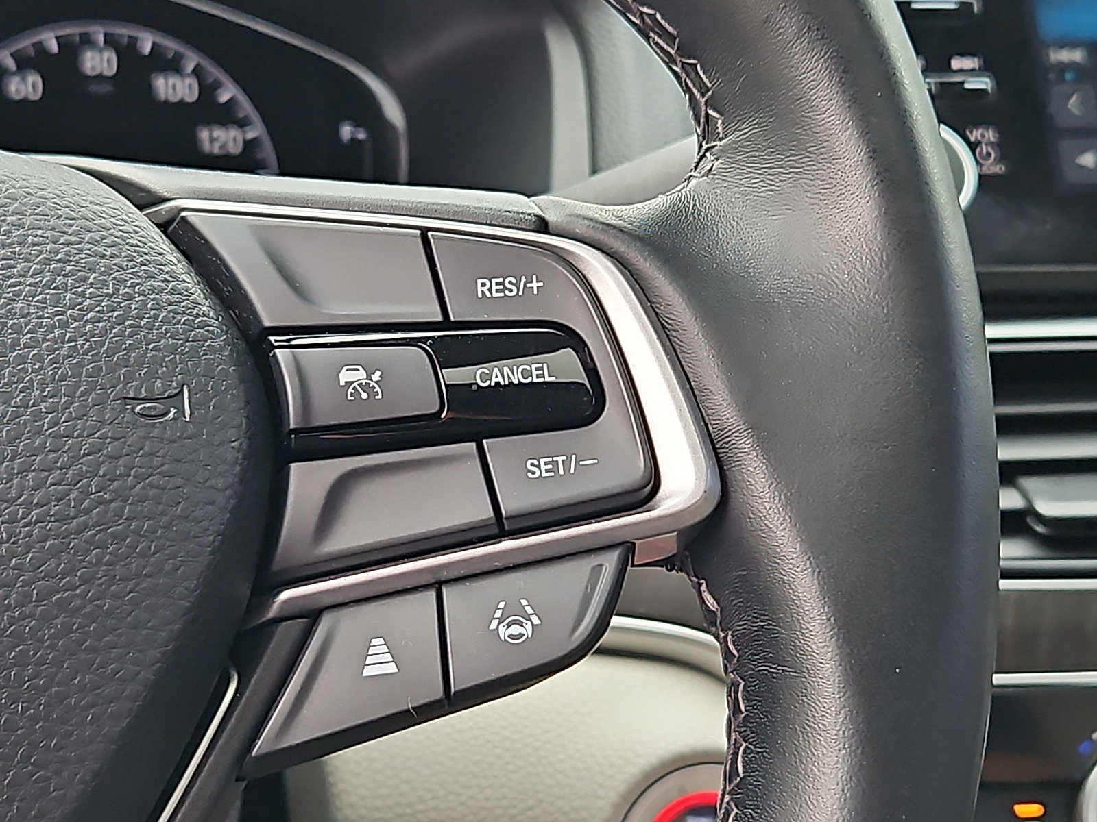 Certified 2021 Honda Accord EX-L image 24