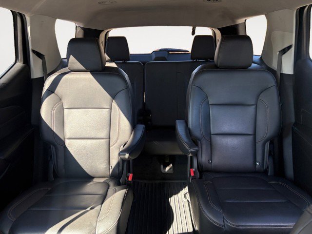 Used 2020 Chevrolet Traverse LT w/ Driver Confidence II Package image 12