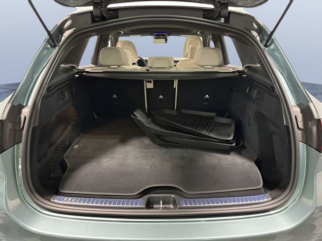 Certified 2025 Mercedes-Benz GLC 350e Silver image 11