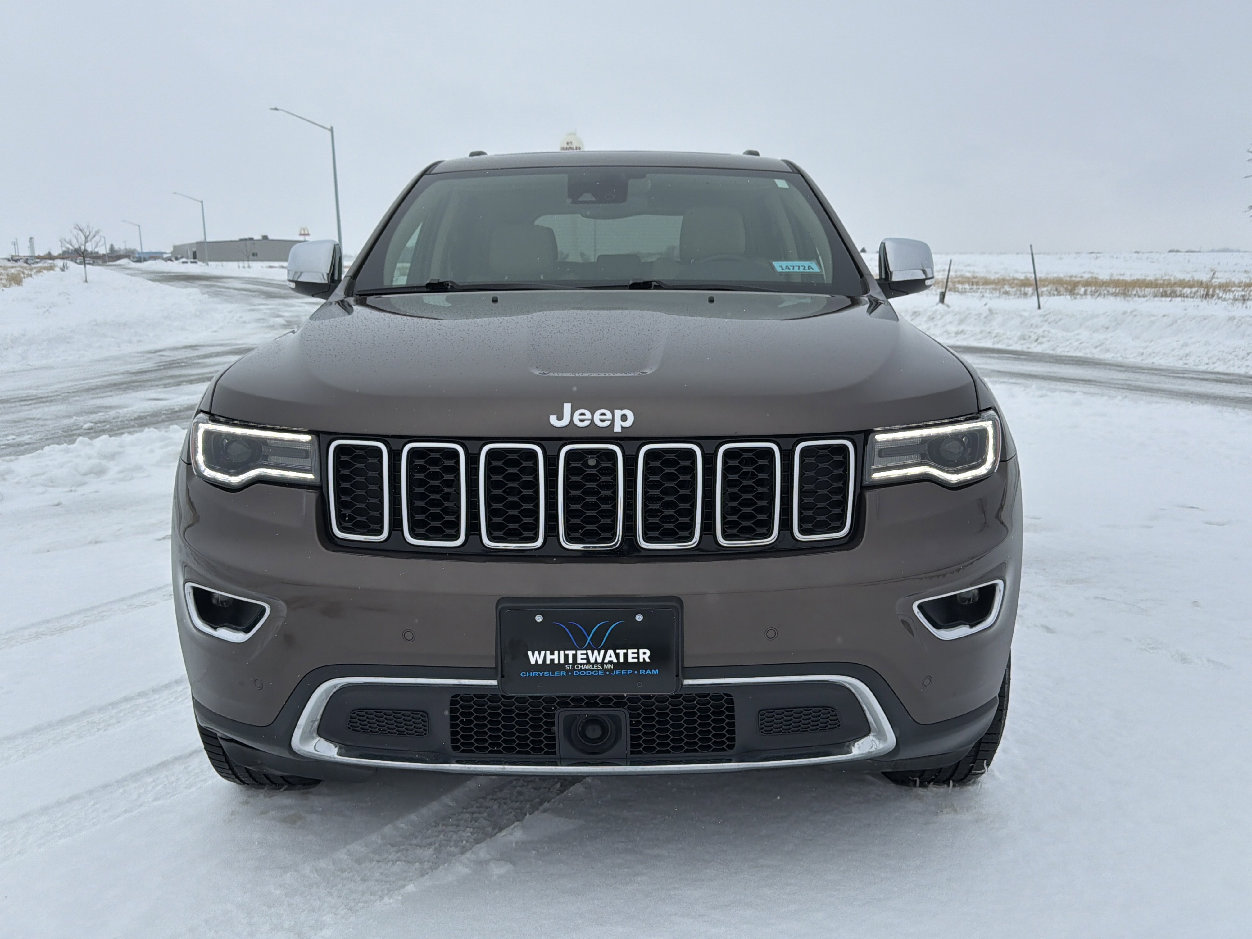 Used 2020 Jeep Grand Cherokee Limited w/ Luxury Group II image 32