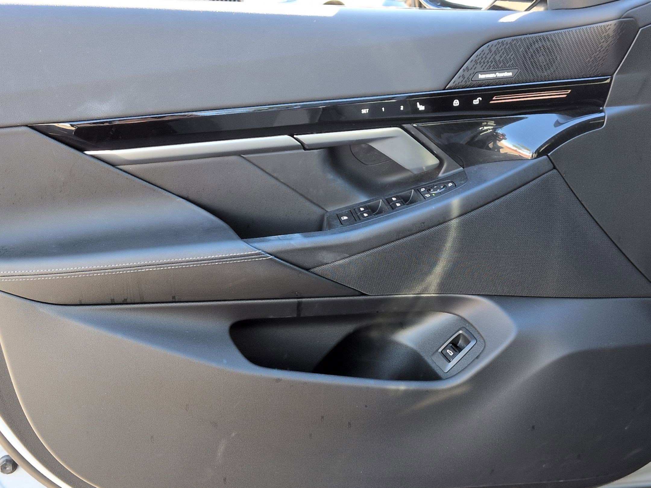 Used 2024 BMW 530i w/ M Sport Package image 14