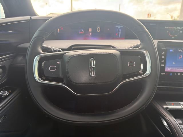 Used 2024 Lincoln Nautilus Reserve w/ Equipment Group 202A AWD/4WD image 19