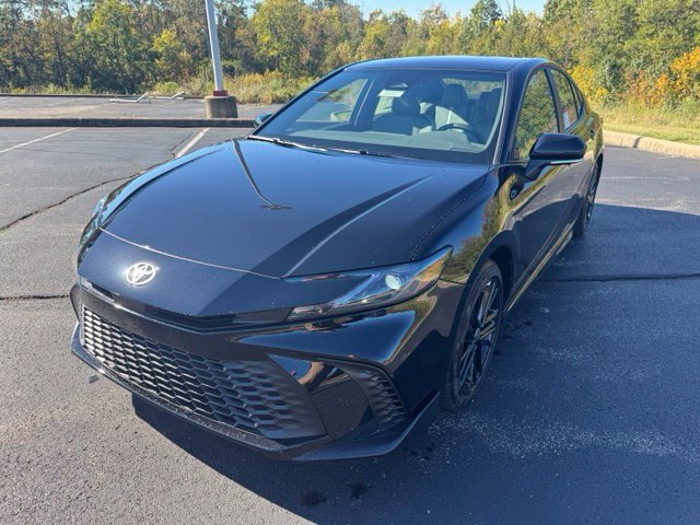 New 2026 Toyota Camry SE FWD image 7