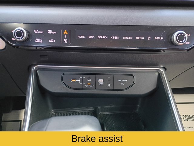 Used 2025 Kia Carnival EX FWD image 17