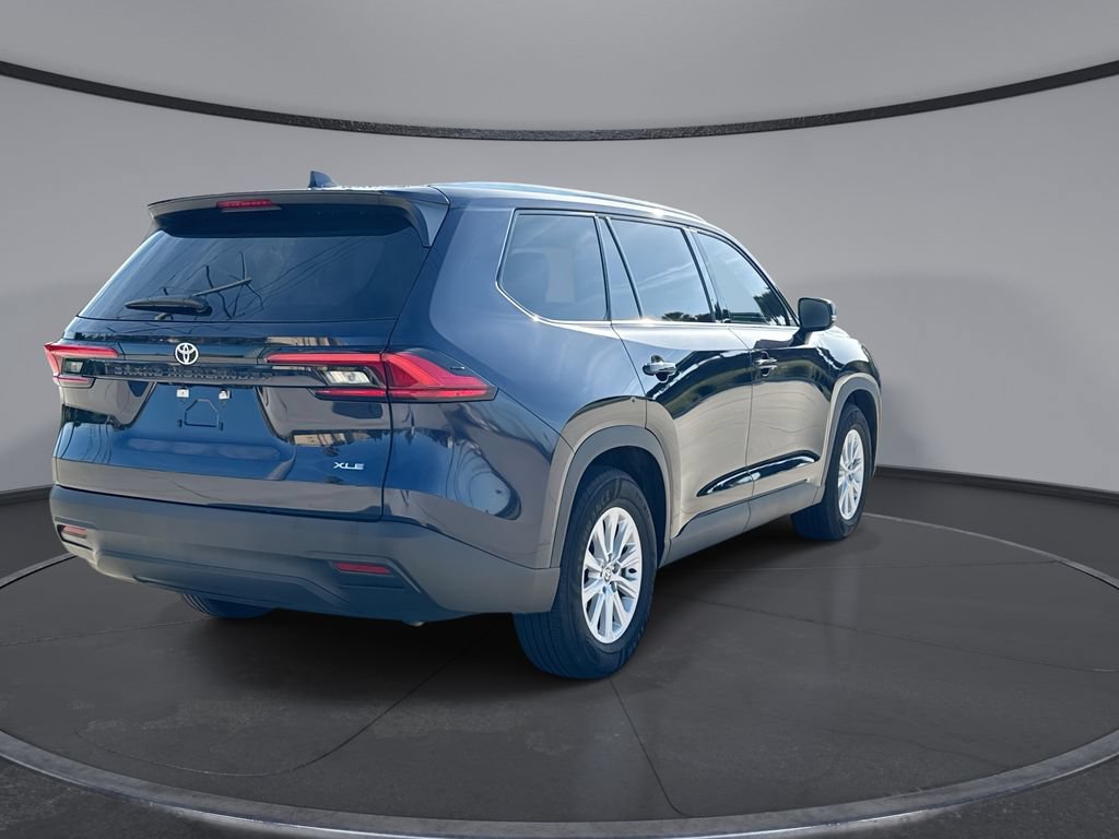 Used 2024 Toyota Grand Highlander FWD image 11