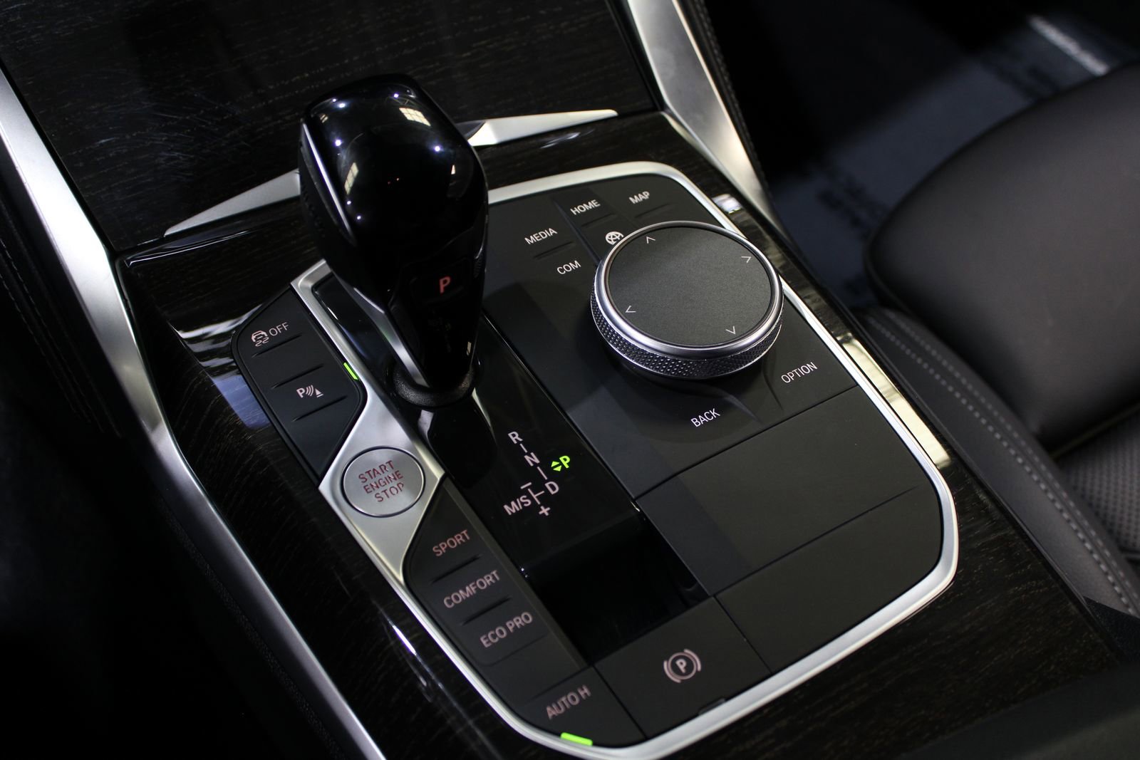 Used 2022 BMW M440i Coupe w/ Premium Package image 34