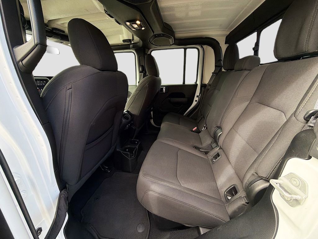 Used 2023 Jeep Gladiator Sport image 22