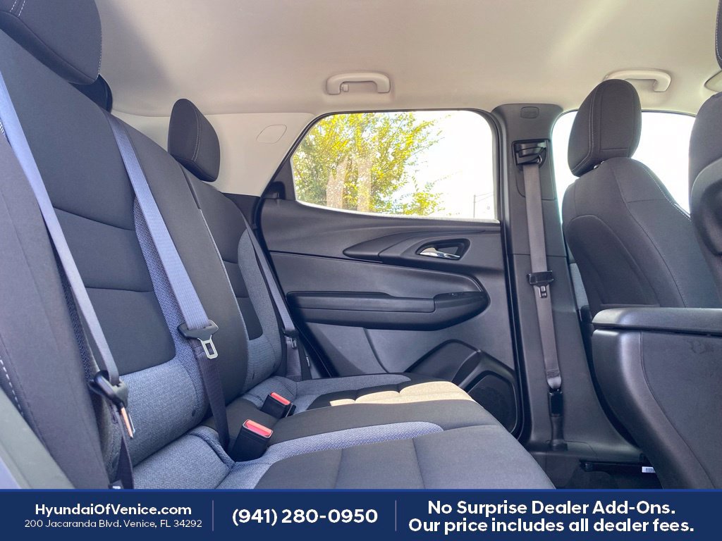 Used 2024 Chevrolet TrailBlazer LT w/ Driver Confidence Package FWD image 16