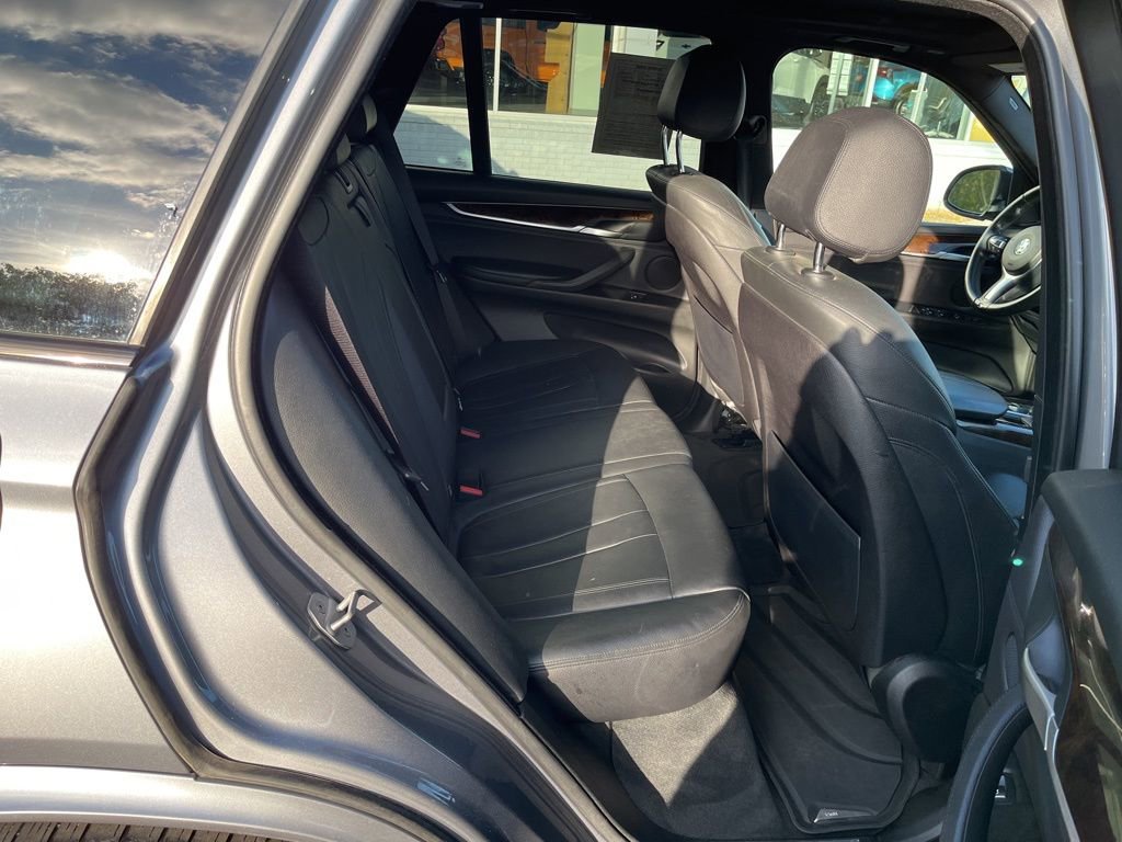 Used 2015 BMW X5 xDrive35d image 15