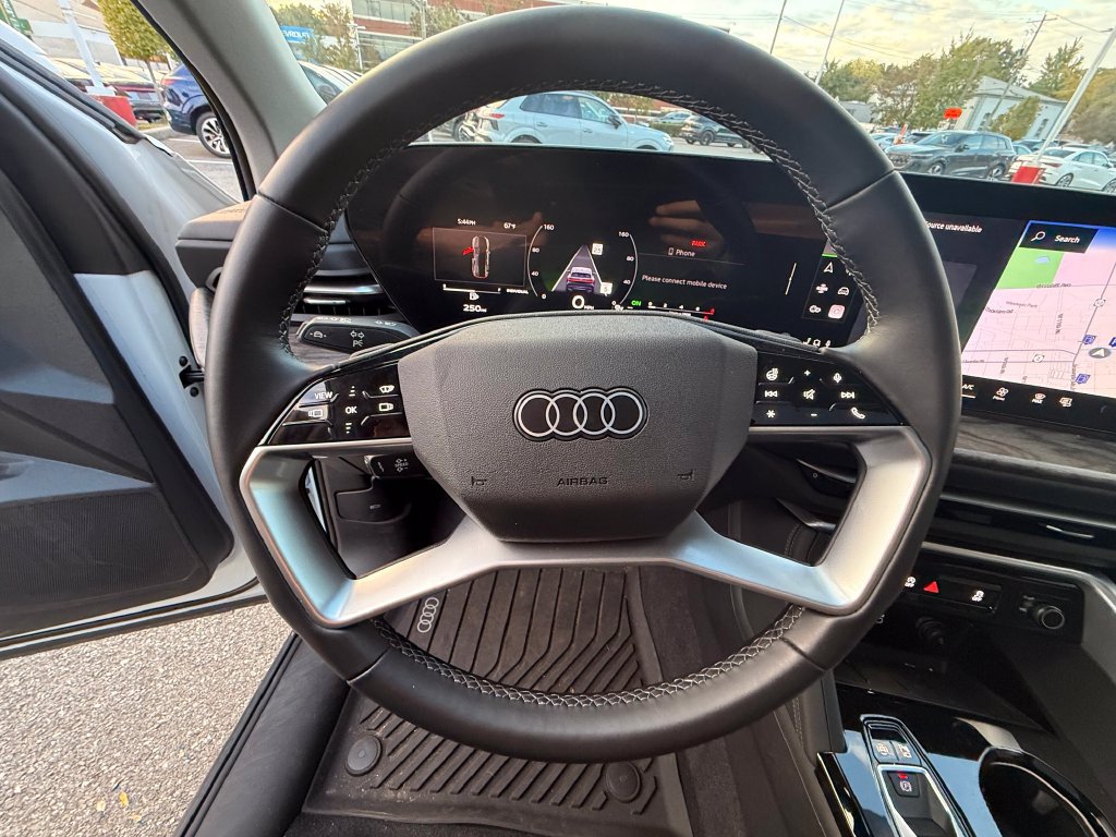 Used 2025 Audi Q5 Premium Plus w/ Premium Plus AWD/4WD image 12
