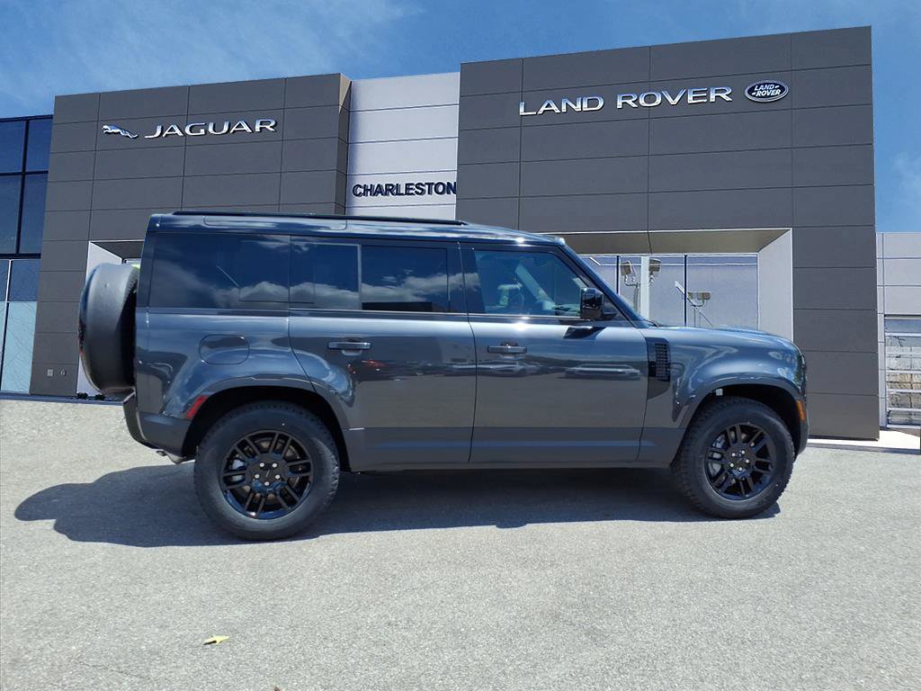 Used 2026 Land Rover Defender 110 S AWD/4WD image 6